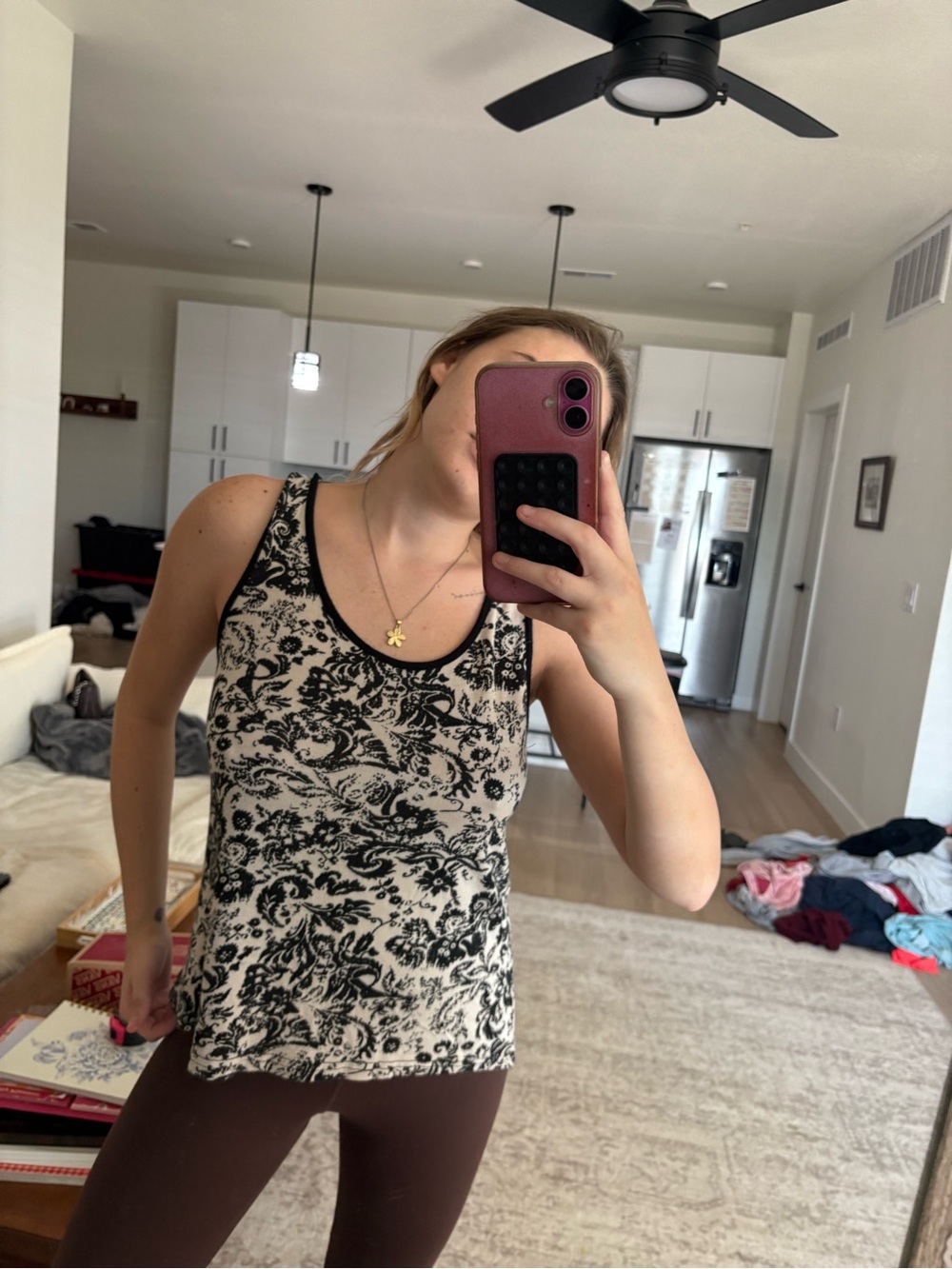 Black & Cream Floral-Print Tank Top - Women